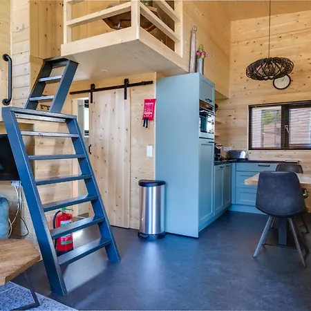 Fraai Tiny House Aan Het Veluwemeer Met Uitzicht & Veranda